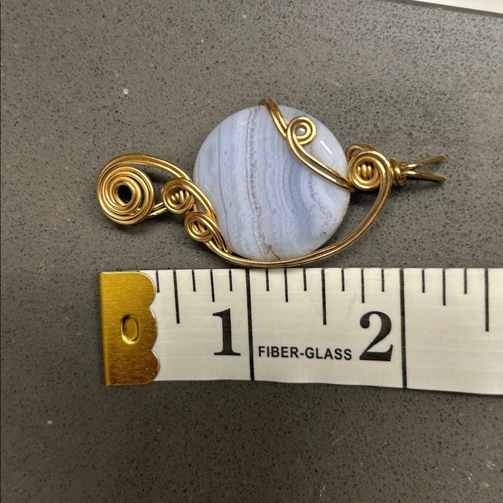 Blue Lace Agate Wire Wrapped Pendant Gold Tone Handmade Crystal Necklace Charm - Picture 4 of 5